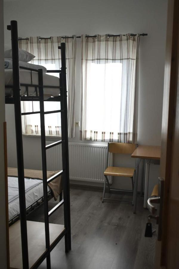 Arcus Premium Hostel Warsawa Bagian luar foto