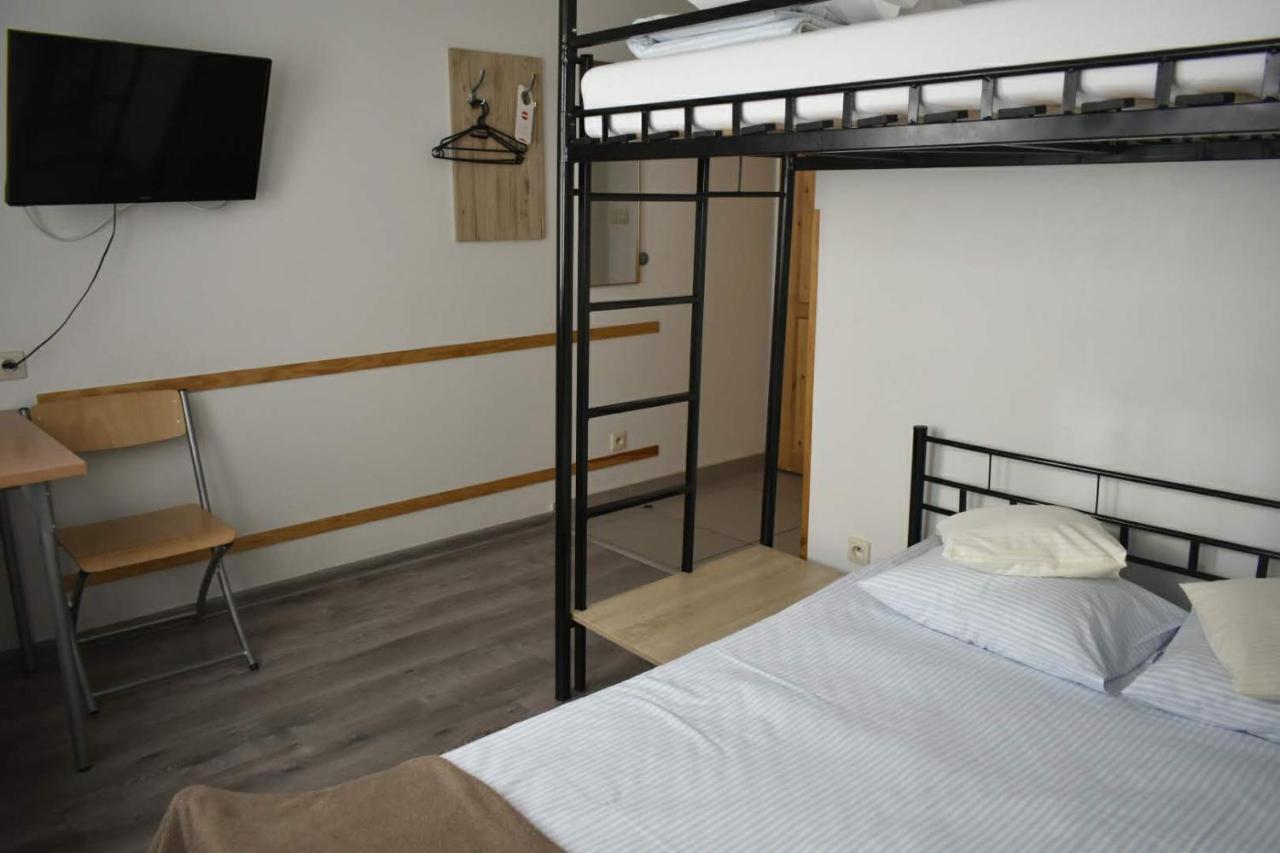 Arcus Premium Hostel Warsawa Bagian luar foto