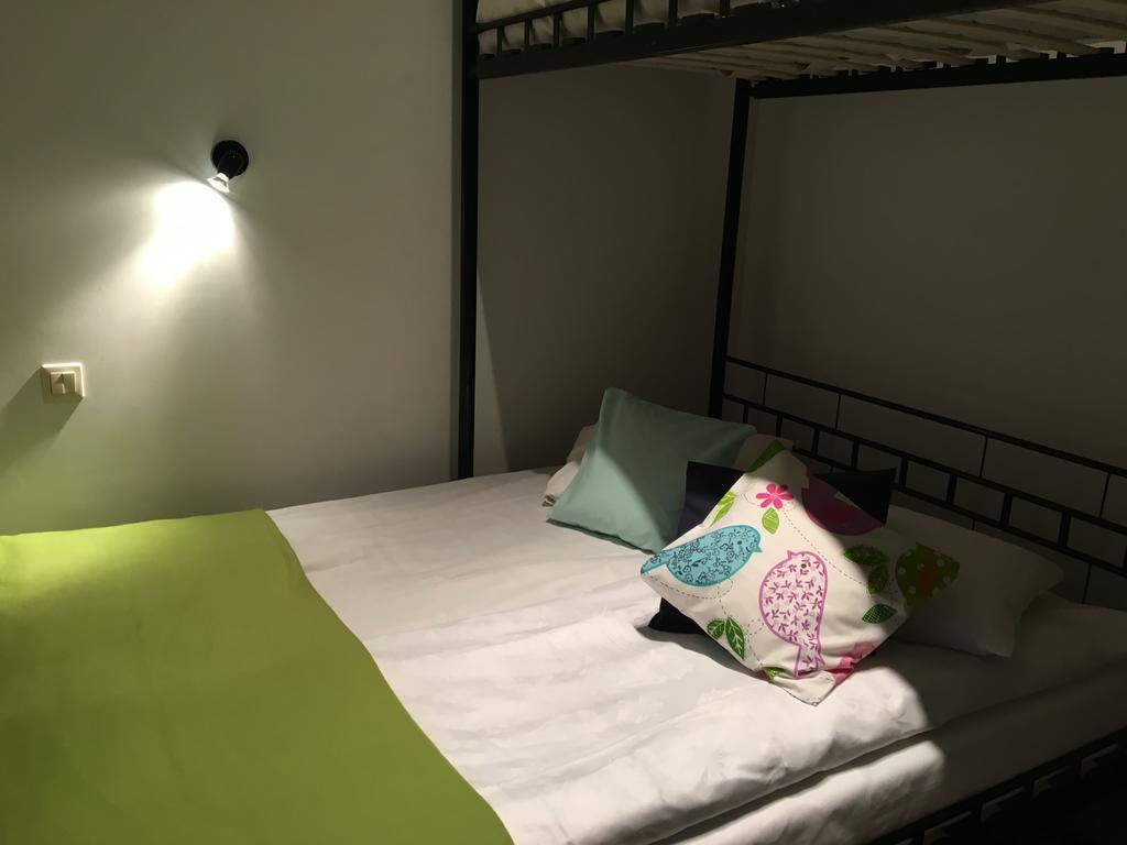 Arcus Premium Hostel Warsawa Bagian luar foto